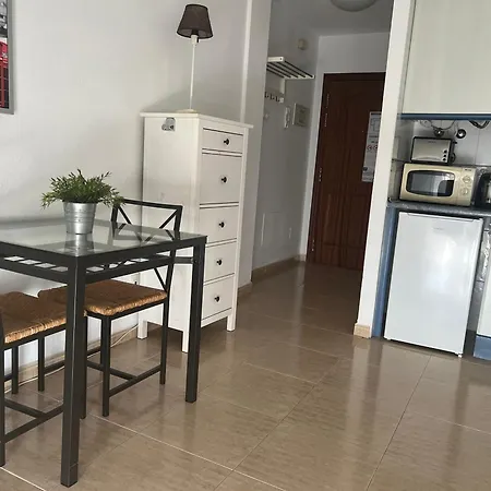- Jinetes, 13 * Málaga