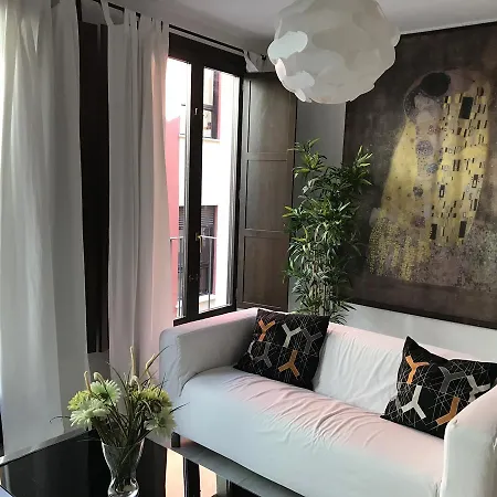 - Jinetes, 13 Apartment Malaga