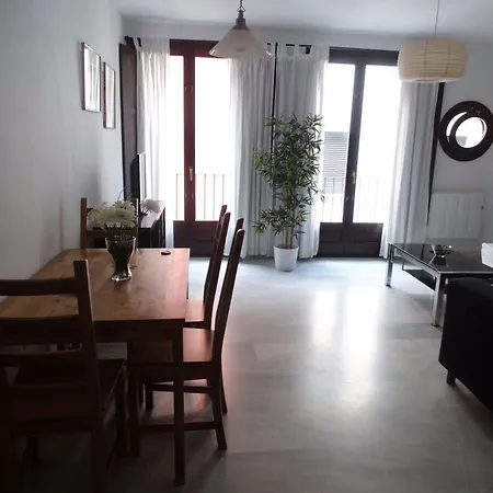 - Jinetes, 13 Apartment