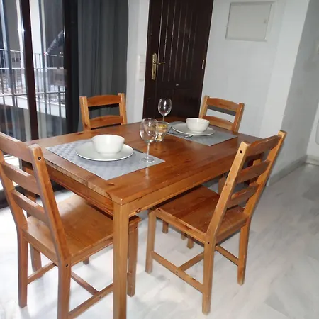 - Jinetes, 13 Apartment *