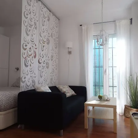 - Jinetes, 13 * Malaga