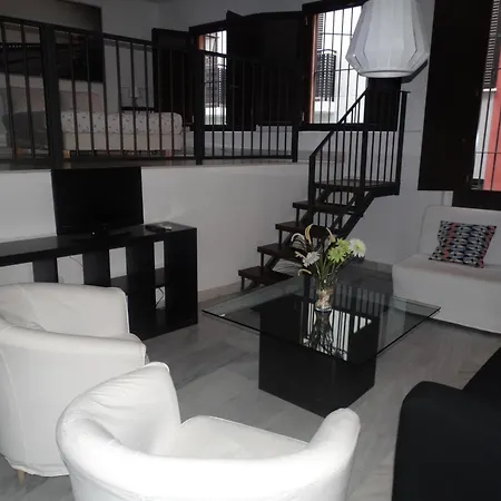 - Jinetes, 13 * מאלגה