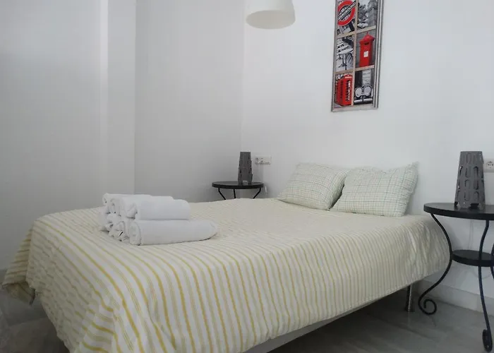 - Jinetes, 13 * Málaga