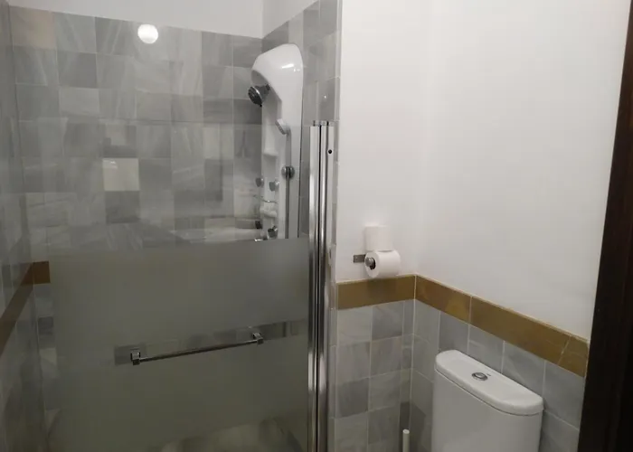 - Jinetes, 13 * Málaga