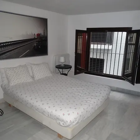 - Jinetes, 13 Apartmán Màlaga